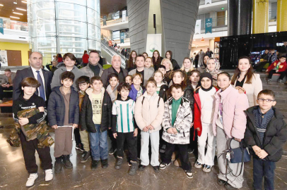 Minik Bursaspor taraftarlarının maç keyfi