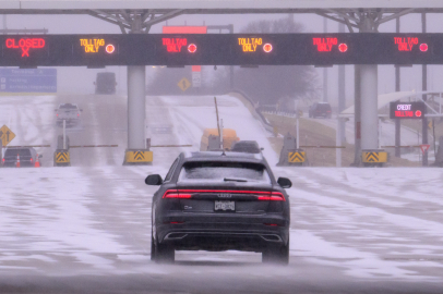 Soğuklardan hayatını kaybettiği düşünülen 3 kişinin cesedine ulaşıldı