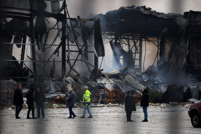 Bisküvi fabrikasında yangın: 4 ölü