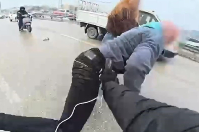 Yol Verme Kavgasında Tekmeler Havada Uçuştu!