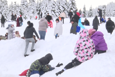 Uludağ, yarıyıl tatilinde yüzbinlerce kişiyi ağırladı