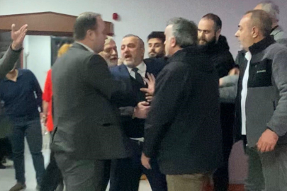 Anma töreni krize dönüştü