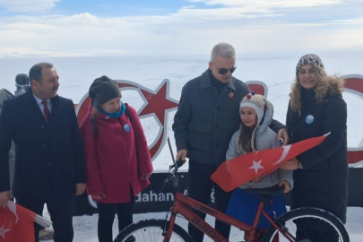 Çıldır Belediyesi Çocukların Yüzünü Güldürdü!