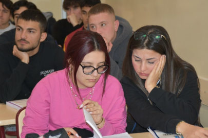 İmkanı Olmayan Gençlere Ücretsiz Eğitim Desteği!