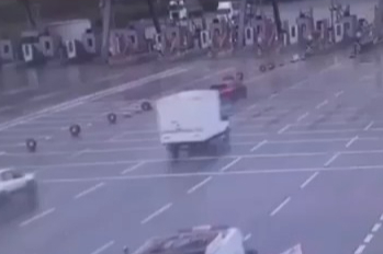 Bursa'da otoyolda pes dedirten görüntü: Ters şeritte kilometrelerce ilerledi