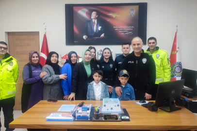 Lösemiyi Yendi Doğum Günü Pastasını Kesti!