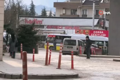 Makineye sıkışan işçi ağır yaralandı