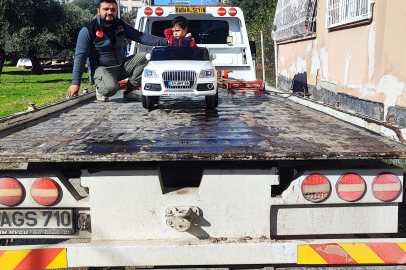 "Ona sürpriz yapıp çekiciyle en sevdiği oyuncak arabayı getirdim"