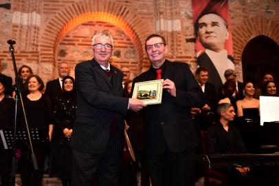 Osmangazi’de “Türkülerde Buluşalım” konseri yoğun ilgi gördü