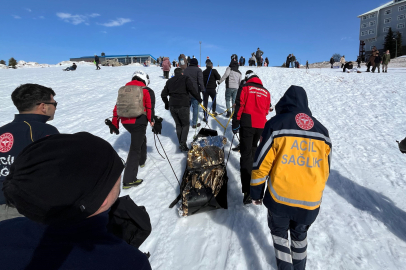 Uludağ'da dereye uçan tatilciyi JAK kurtardı