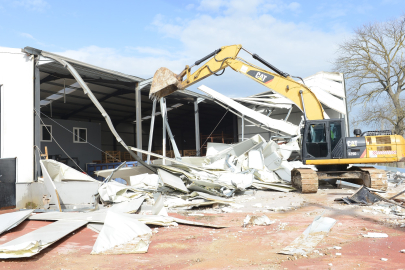 Nilüfer’de 3 noktada yıkım