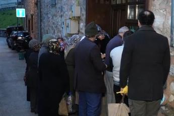 Osmangazi’den İhtiyaç sahibi ailelerin yüzünü güldüren hizmet