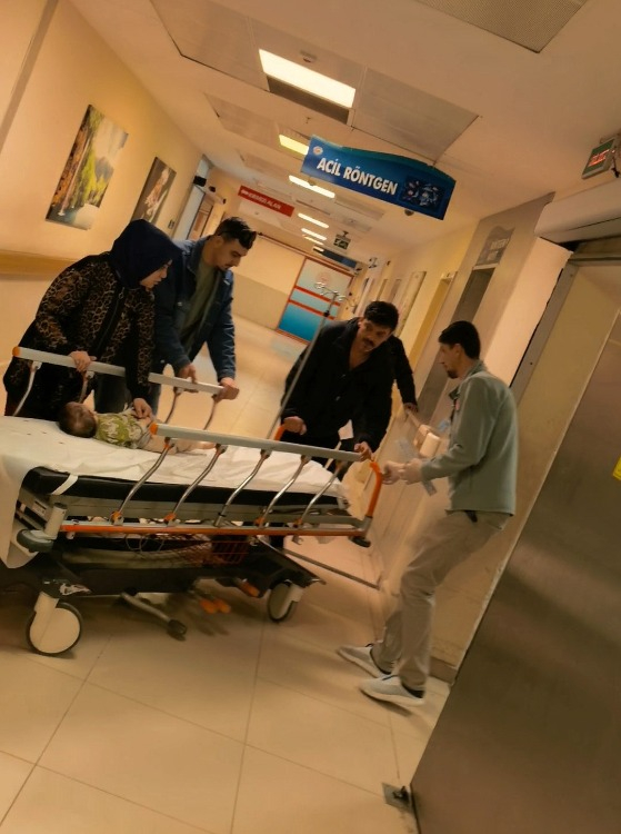 Çocuğun sağlık durumunun ciddiyetini koruyor