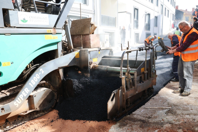 Osmangazi’nin eskiyen asfaltlarına anında müdahale