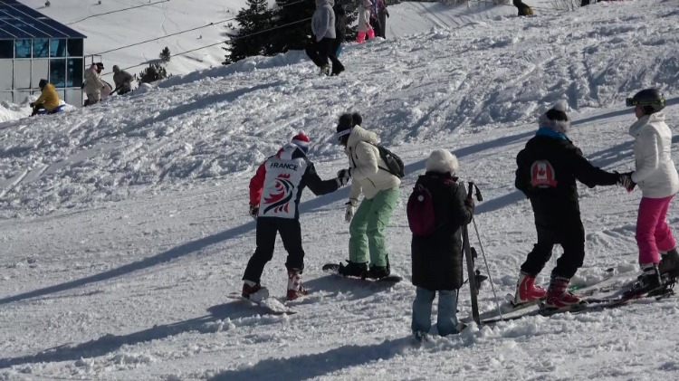 Uludağ sezonun en hareketli günlerini yaşıyor
