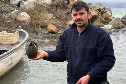 İznik Gölü'nde balıkçıların ağına küp takıldı