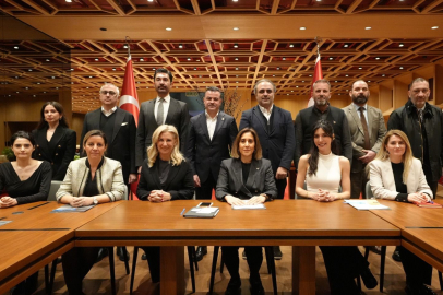 Kadın Futbol Birliği'nin temeli Dolmabahçe'de atıldı