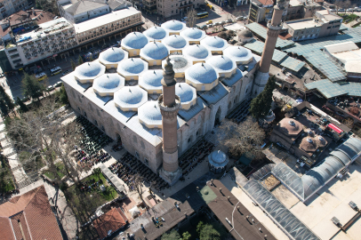 Ramazan'ın ilk Cuma'sı Ulucami doldu taştı