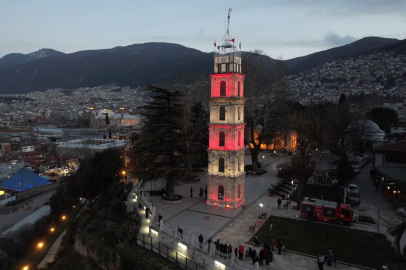 Bursalılara iftar ve sahuru ses bombası ile haber veriyorlar