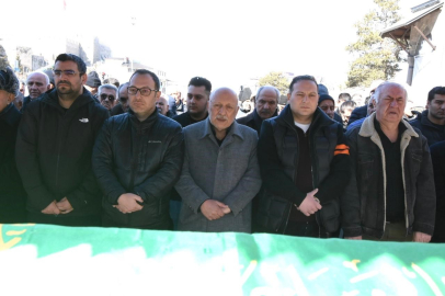 Emmioğlu'nun Annesine Acı Vedası!