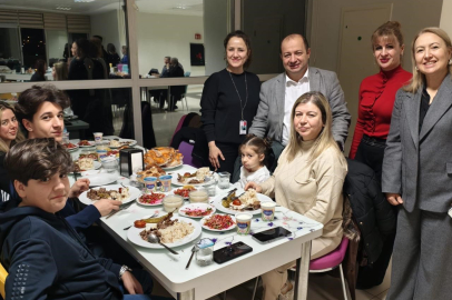 Ramazanda protokol ve personel aynı sofrada