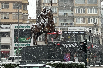 Bursa'da kar sürprizi