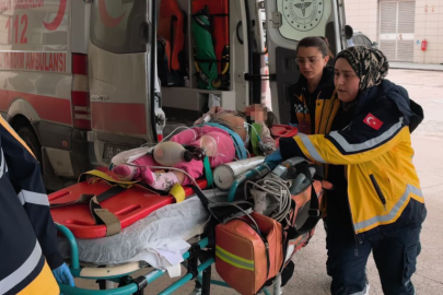 Hafif ticari aracın çarptığı çocuk ağır yaralandı