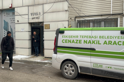 7'nci kattan atlayan adamın evinden eşinin cesedi çıktı