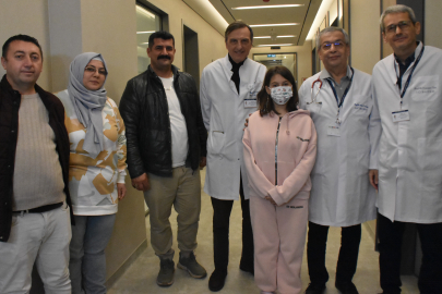 İzmir'de böbrek yetmezliği yaşayan anne ve kızı aynı kaderi paylaştı