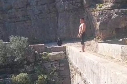 20 Metre Yükseklikten Atladı Görenler Hayrete Düştü!