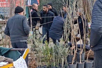 Seyyar satıcılardan zabıtaya bıçaklı saldırı