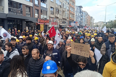 Soma'da yüzlerce maden işçisi şehir merkezine yürüdü