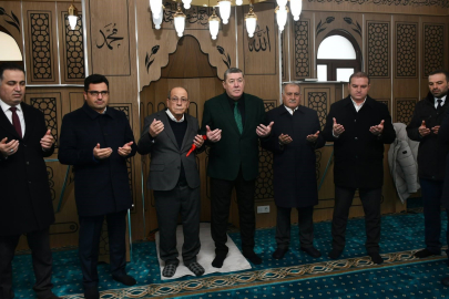 Vefat Eden Babası İçin Cami Yaptırdı!