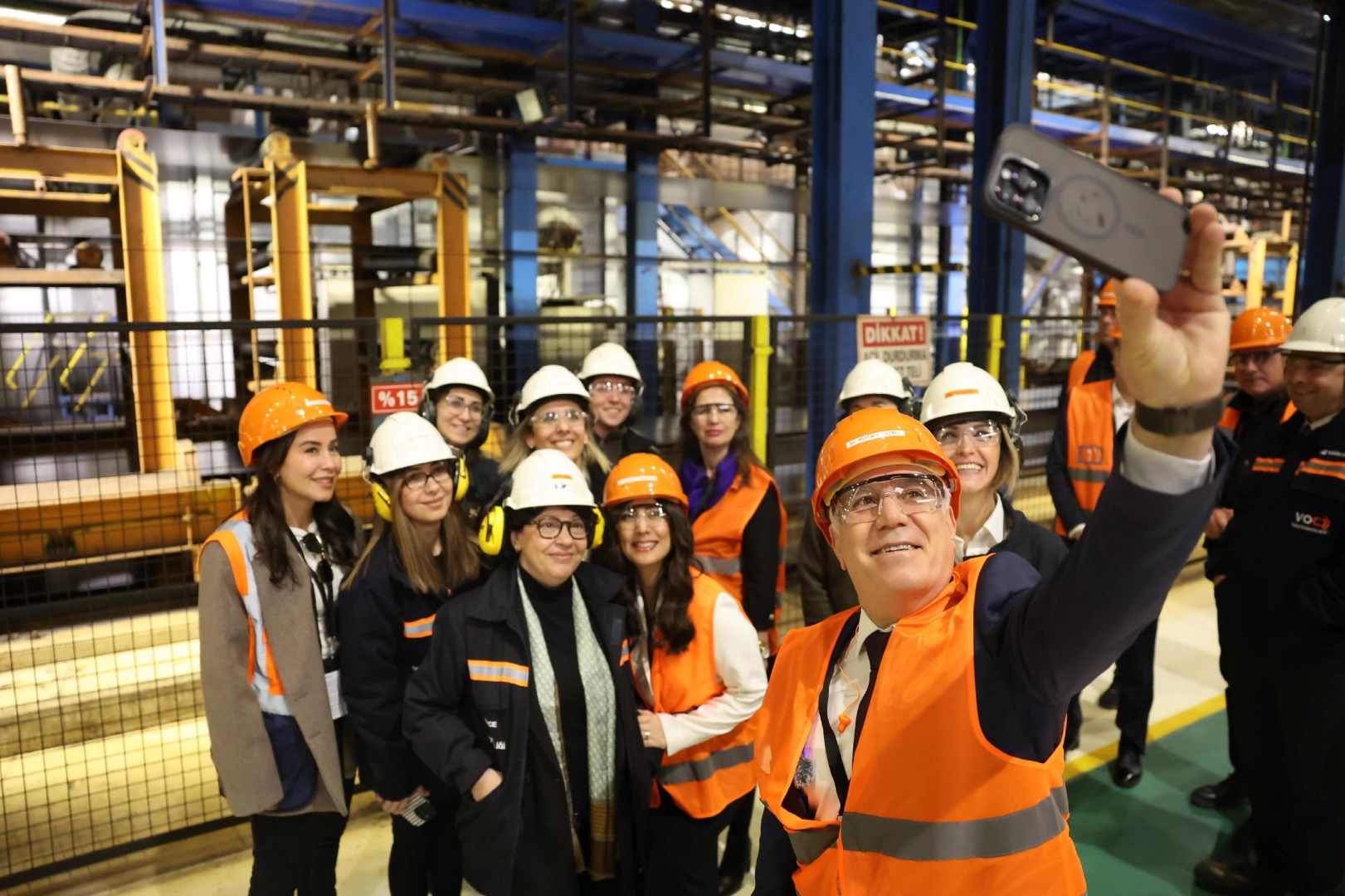 Başkan Bozbey'den kadın emekçilerine anlamlı ziyaret