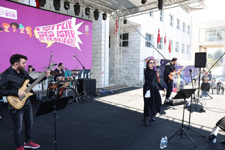 "Barışın savunucularıyız"