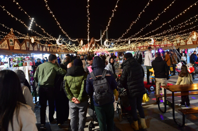 Osmangazi meydanı’nda ramazan coşkusu sürüyor