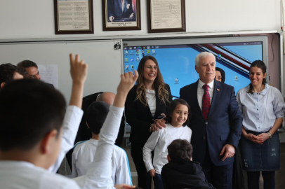 Bursa'da Bir Öğrenci, Başkan Bozbey'i Sınıfına Getirdi