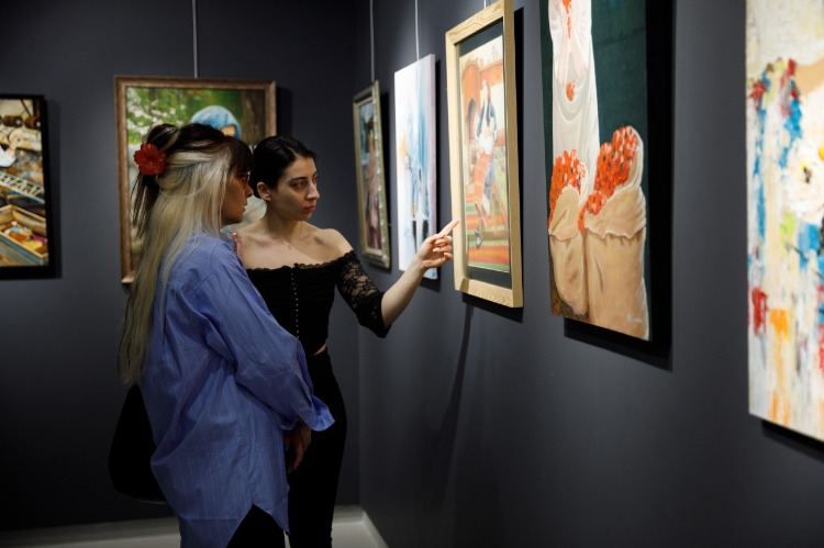 "Yaşamdan ve ışıktan beslenen güçlü bir hikaye"