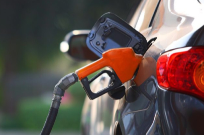 Akaryakıta yeni zam: Benzin 47 kuruş, motorin 76 kuruş artacak