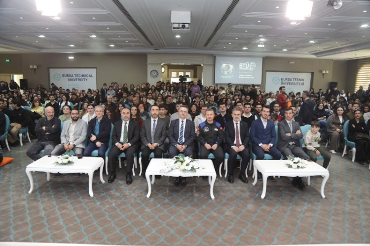 Uzayda 13 bilimsel deney