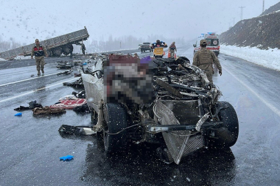 Feci kaza: 2 ölü, 5 yaralı