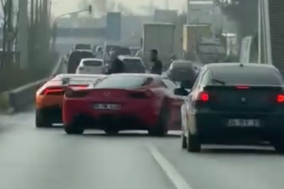 Bursa'da iki lüks otomobil trafik kurallarını hiçe saydı