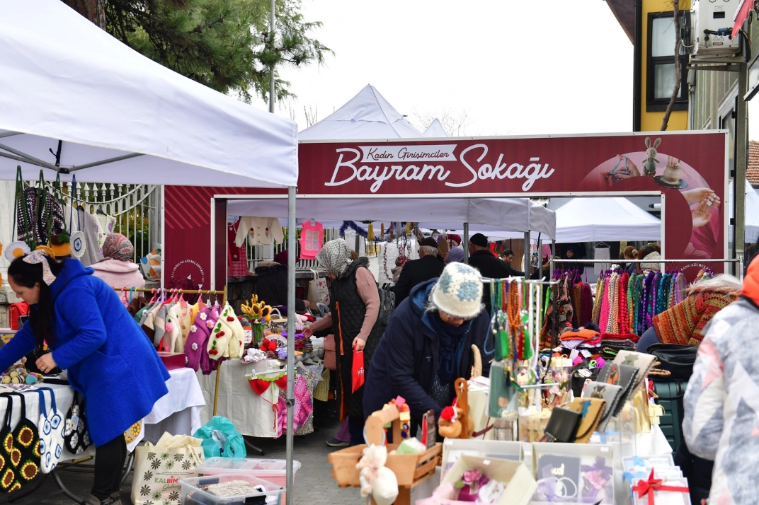 Kadın girişimciler 'Bayram Sokağı' kapılarını açtı