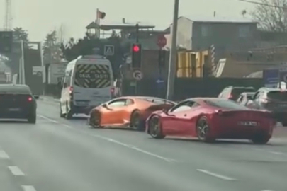 Seyir Halindeki Otomobilin Tehlikeli Yolculuğu!