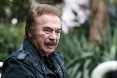 Usta sanatçı Orhan Gencebay, hastaneye kaldırıldı