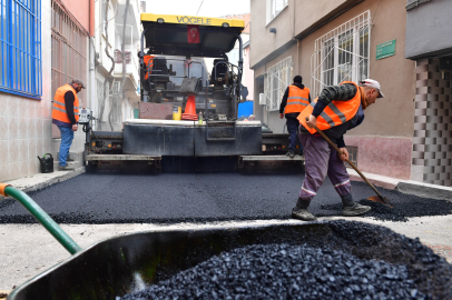 Osmangazi’de yol yenileme çalışmaları sürüyor