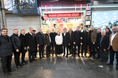 BTSO Başkanı Burkay, tarihi çarşıda esnafla buluştu