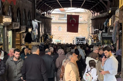 Bursa'da bayram hareketliliği çarşılara yansıdı