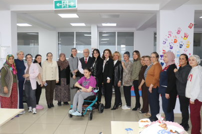 BUSADER’den Spastik Çocuklar Hastanesi’ne bayram ziyareti