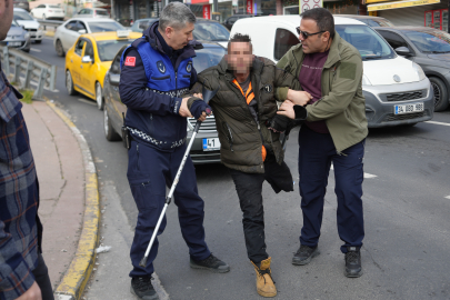 Dilencinin üzerinden çıkan para say say bitmedi